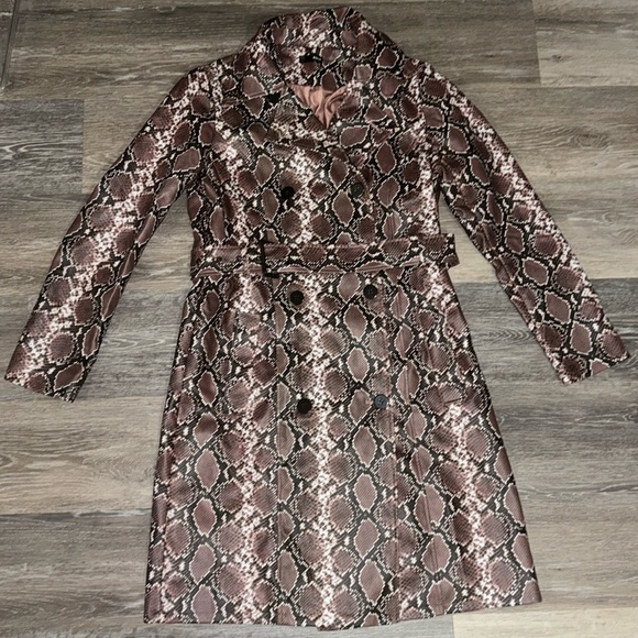 Aqua Snakeskin Print Pink & Black Faux-Leather Trench Coat - Size Large - Picture 2 of 10